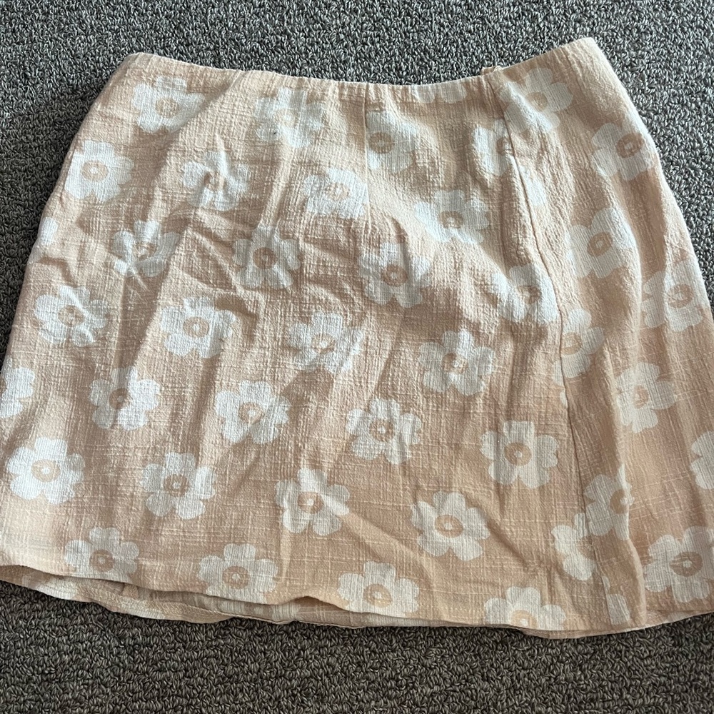 Princess Polly tan floral mini skirt